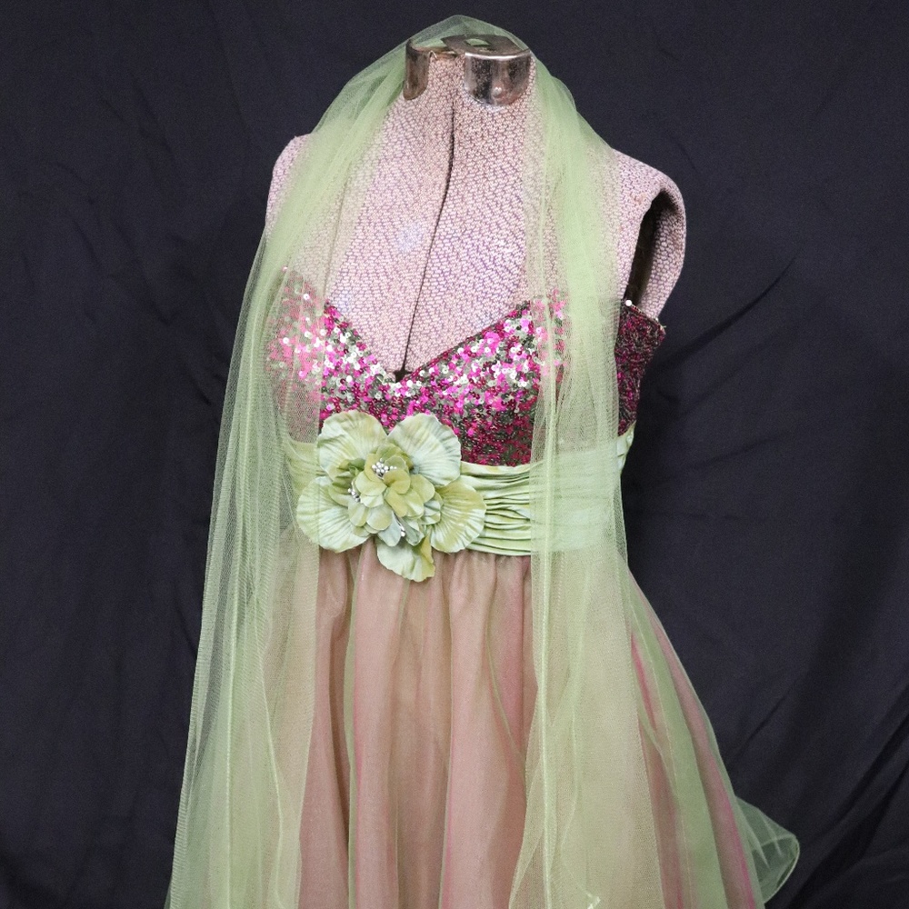 Purple/green sequined party dress Sz 8 (GG0566)